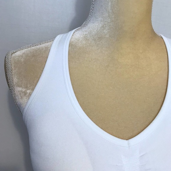 Ideology NWT White Performance Sports Bra Women M - Picture 3 of 11